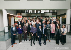 Gruppenbild, Mitgliederversammlung des Forum Nachhaltiges Palmöl am 25.04.2024